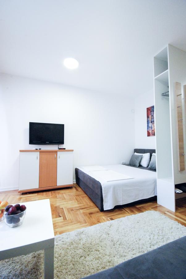 Tiara Apartment 2 Нови-Сад Экстерьер фото